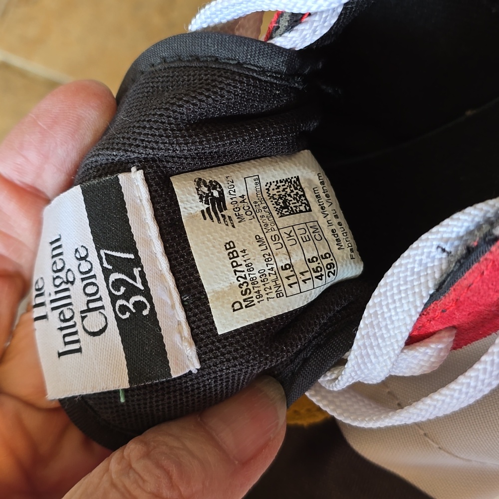 New Balance Mens 327 Tennis Shoes - Picture 5 of 6